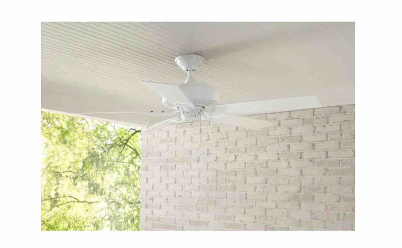 Hampton Bay Barrow Island 52 in. Indoor/Outdoor White Ceiling fan