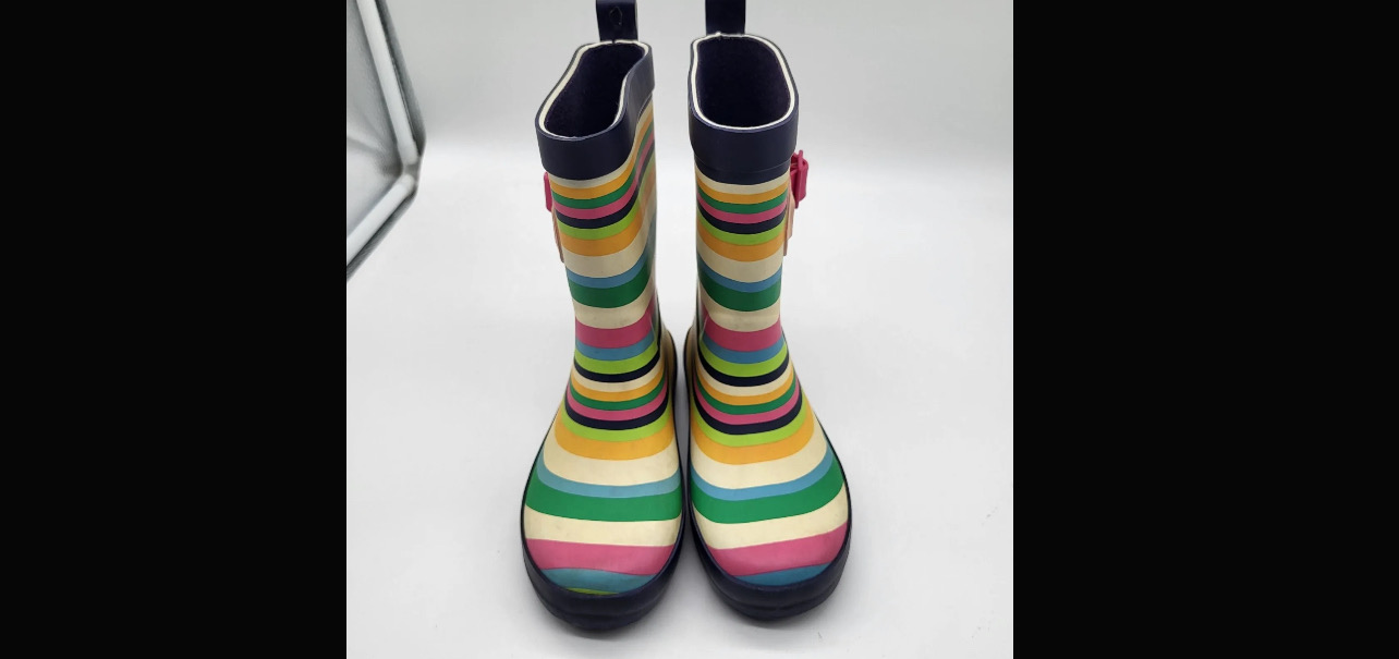 Sun Squad Girls Garden Rain Boot Footwear, Striped Multicolor Rainbow Pull-On, Kids Size: S 5/6