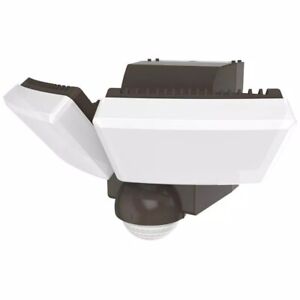 Defiant Motion-Activated Security Light Bronze